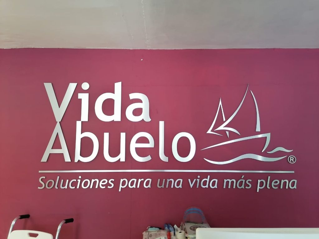 Tienda de productos para viejitos en Monterrey