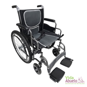 Silla de ruedas todoterreno de lujo gris