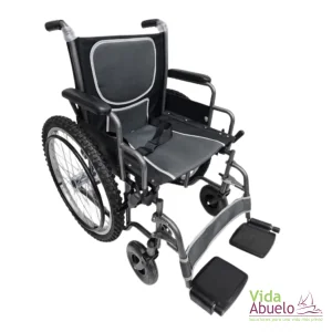 Silla de ruedas todoterreno de lujo gris